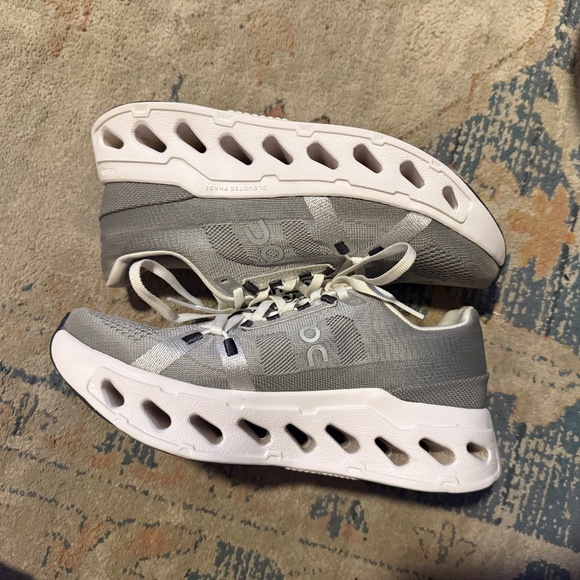 On Cloud Cloudclipse Running Shoe (W8) - Picture 3 of 11